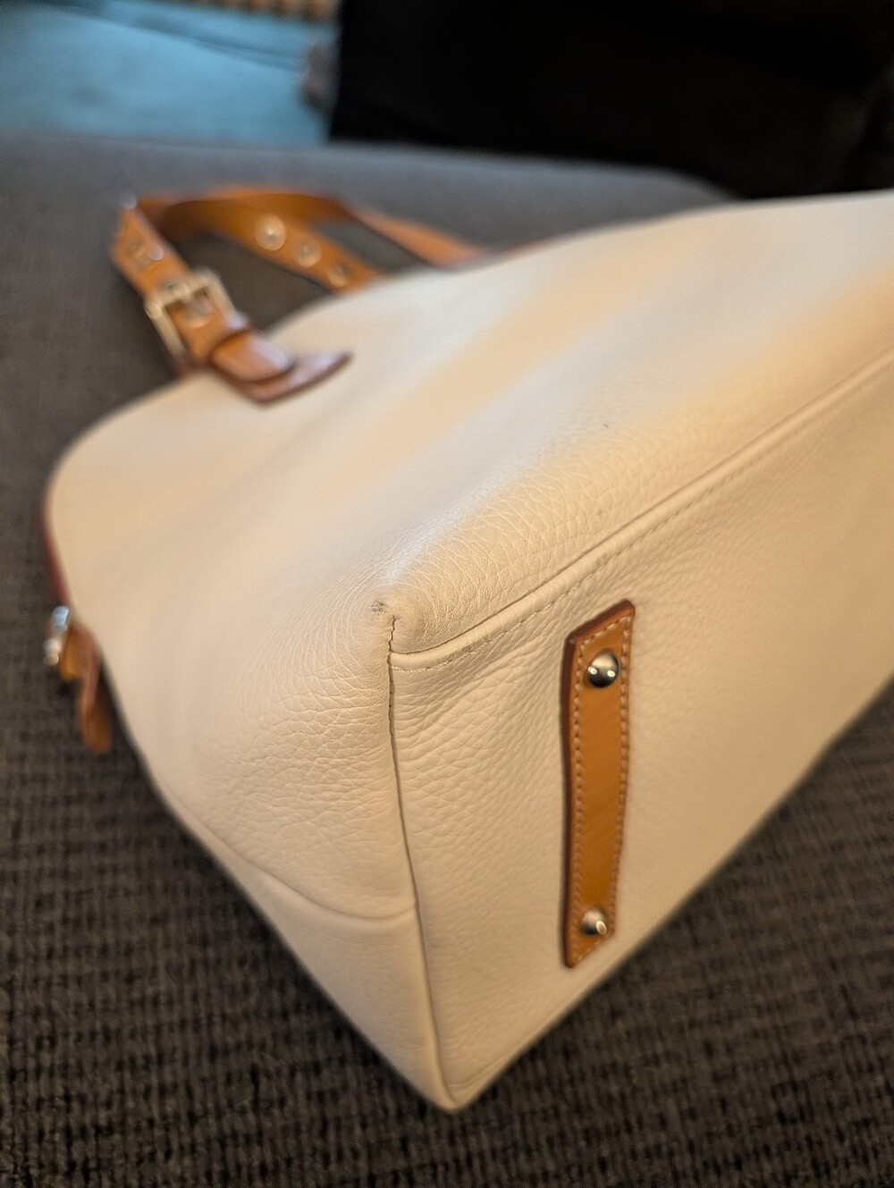Dooney & Bourke Patterson Large Audrey Cream Leather Satchel with Tan Trim - Picture 11 of 12